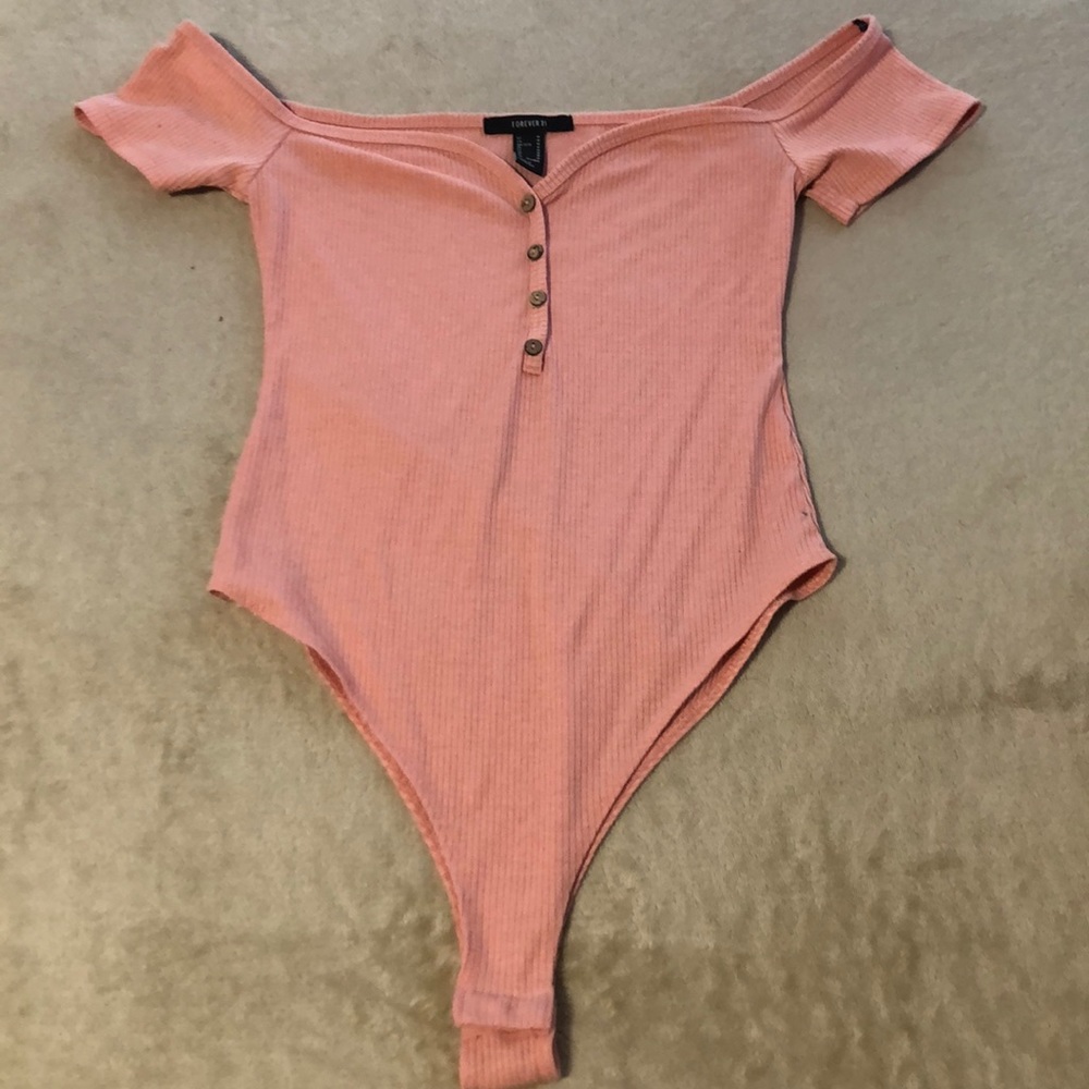 Pink button off the shoulder body suit